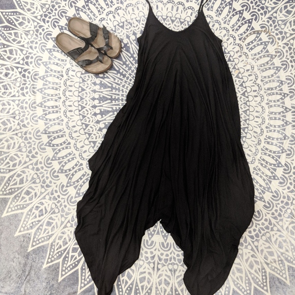 Black-Harem-Romper - Picture 1 of 3